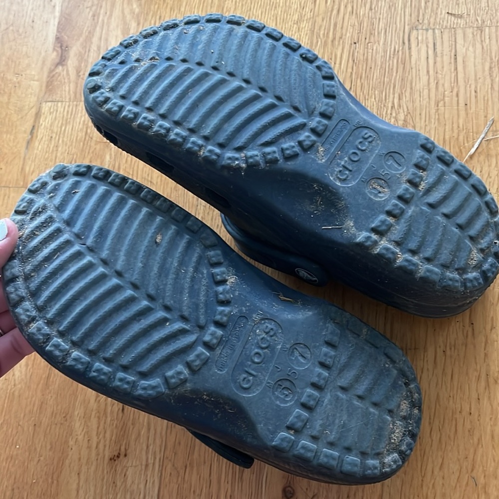 Crocs - Picture 2 of 3